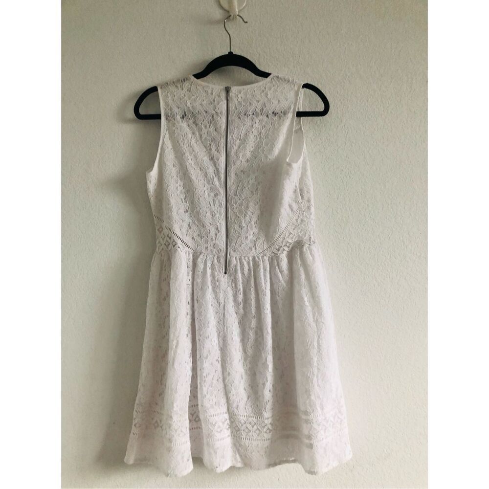 White lace C women’s dress lined size M extra back long zipper round neck - Picture 8 of 9